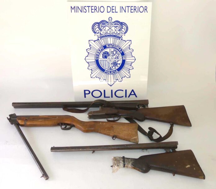 Armas de fuego incautadas al detenido por violencia de género en Palencia