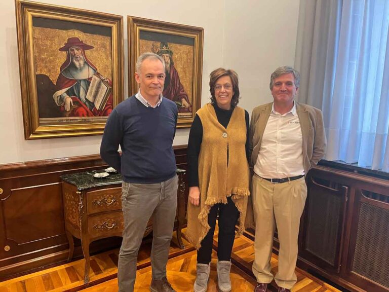 Ángeles Armisén se reúne con Alfonso Jiménez de Cascajares