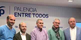 Gañan, Majon, Maza y Tapia en la sede del PP tras su presentación.