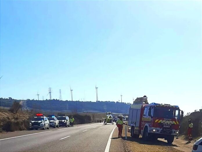 Herida-una-persona-al-colisionar-contra-un-quitamiedos-ronda-Palencia-s