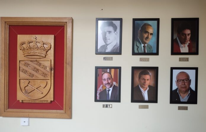 Homenaje en Barruelo a los alcaldes de la reciente historia democrática