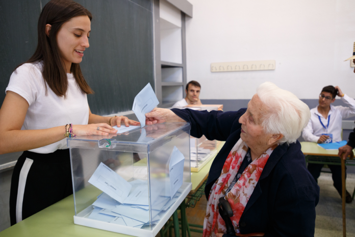 Imagen de archivo de un colegio electoral