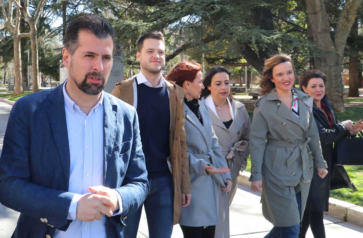 Ministra de Educación y portavoz de la Comisión Ejecutiva Fed. del PSOE, Pilar Alegría,y el secretario autonómico socialista, Luis Tudanca, participan en la presentación de la candidata a la Alcaldía de Palencia, Miriam Andrés. Brágimo ICAL 2