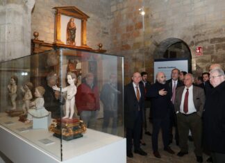 El consejero de Cultura inaugura el nuevo museo-iglesia de Santiago en Carrión de los Condes (Palencia)