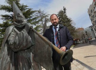 Vicente Díez, pregonero de la Semana Santa de Palencia 2023. Brágimo ICAL