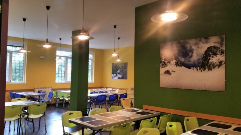 Se-arrienda-albergue-con-60-plazas-por-425-euros-al-mes-Razón-Guardo