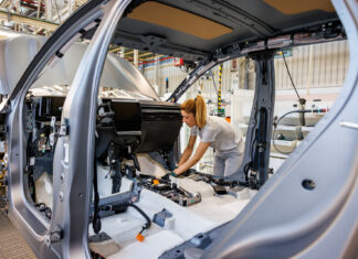 La Factoría de Renault de Villamuriel de Cerrato (Palencia) tras las obras de transformación de la planta para fabricar el modelo Austral