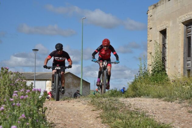 Prueba ciclista del Club Trinketes en Magaz de Pisuerga