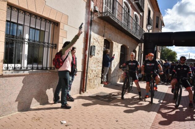 Prueba ciclista del Club Trinketes en Magaz de Pisuerga