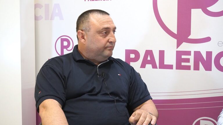 Vox Dueñas Roberto Frias