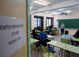 Éxito educativo. Aula de clases de refuerzo