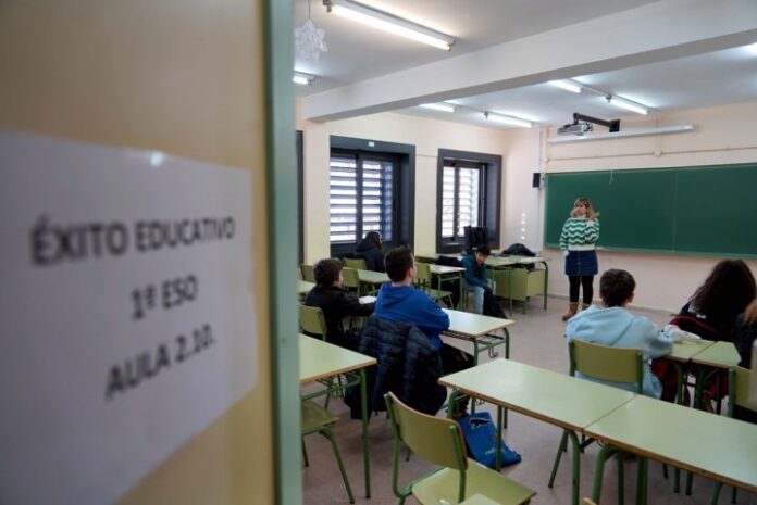 Éxito educativo. Aula de clases de refuerzo