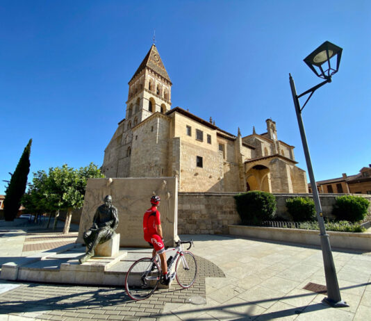 Cyclope Palencia por Paredes de Nava