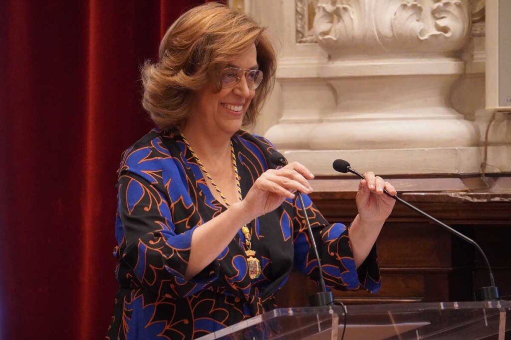 Discurso de toma de posesión de Ángeles Armisén