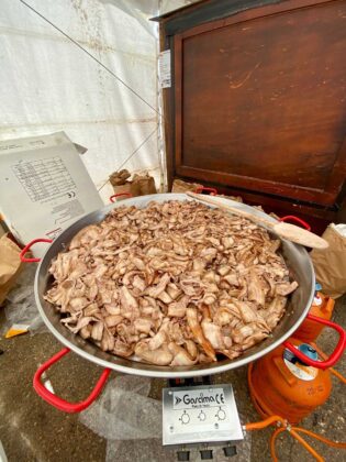 El bocadillo de panceta más grande del mundo Grijota.jpg