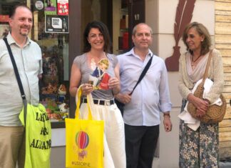 Macarena Olona visita Palencia para apoyar la candidatura de Caminando Juntos