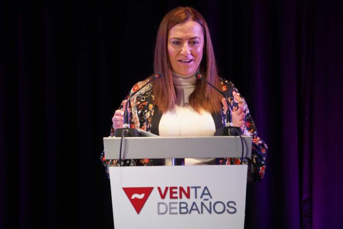 Virginia Barcones durante la inauguración del Museo del Ferrocarril en Venta de Baños - A. Acitores