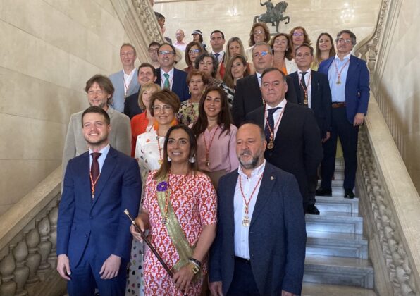 Foto de grupo de la nueva corporación de Palencia