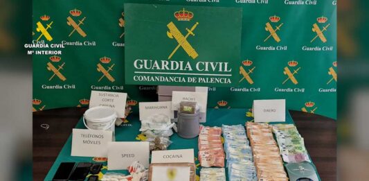 La Guardia Civil detiene a cuatro personas por delito contra la salud pública (tráfico de drogas) en Herrera de Pisuerga, Guardo e Hinojedo-Cantabria