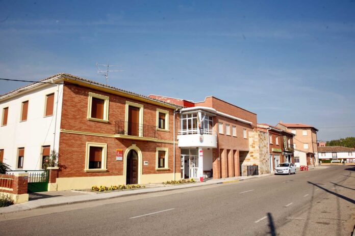 Imagen de archivo del Consultorio médico de Buenavista de Valdavia - Ayto. Buenavista