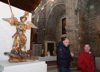 El consejero de Cultura inaugura el nuevo museo-iglesia de Santiago en Carrión de los Condes (Palencia)