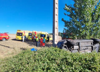 Un hombre de 49 años fallecido y tres personas heridas, entre ellas una niña de cuatro años, es el trágico balance del accidente de tráfico registrado esta mañana en la autovía A-231 a su paso por el municipio leonés de Calzada del Coto, León