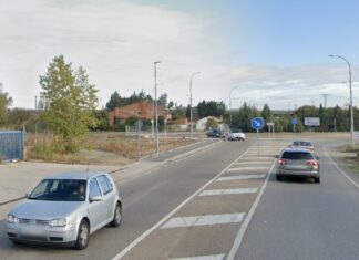 La P-405, que es la carretera autonómica con mayor volumen de tráfico de las de competencia de la Junta tendrá un nuevo mapa de ruido. / Google Street View