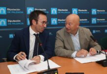 Brágimo / ICAL . El director general de Trabajo de la Junta, Fernando de la Parte (I); acompañado del diputado de Desarrollo Agrario y Medio Ambiente, Luis Calderón(D)