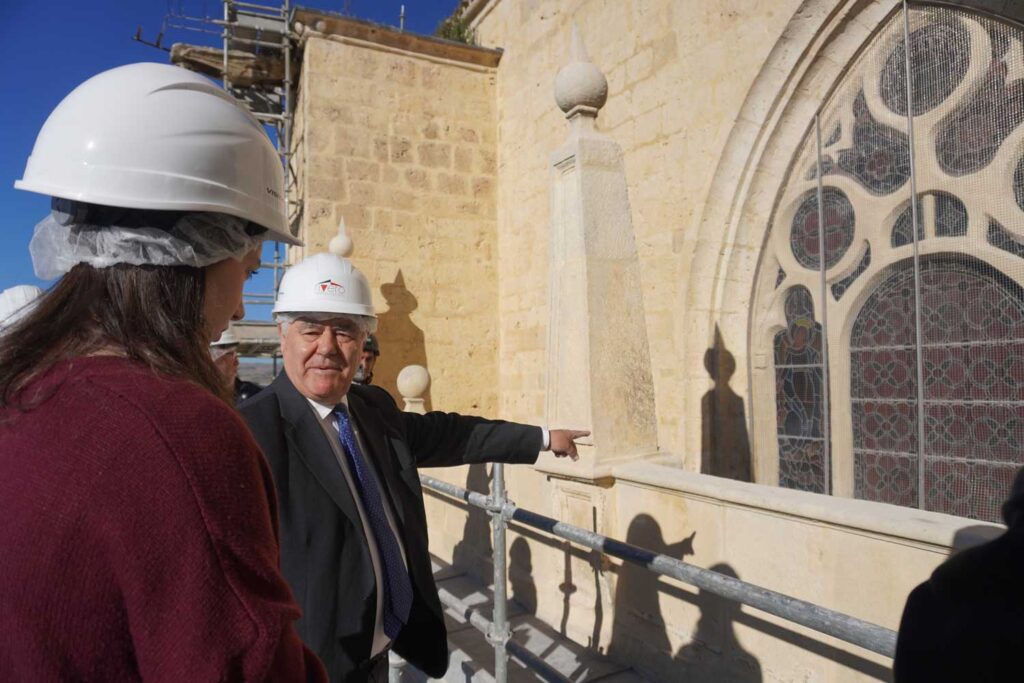 Catedral de Palencia - Puerta del obispo - Visita Obras con Arte. Aida Acitores