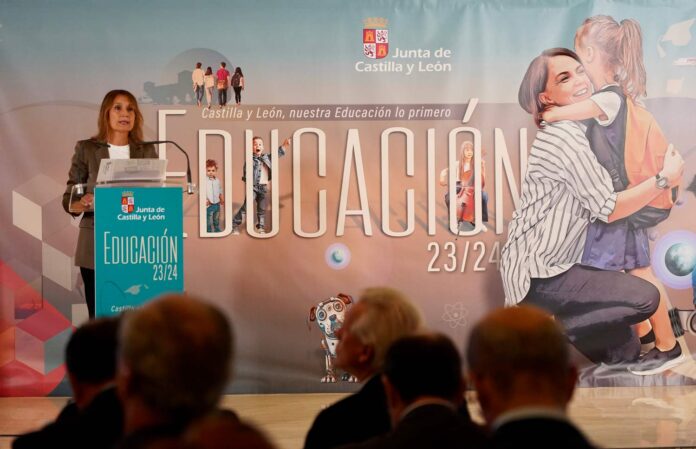 La-consejera-de-Educación,-Rocío-Lucas,-presenta-el-curso-escolar-2023-2024---Leticia-Pérez-ICAL