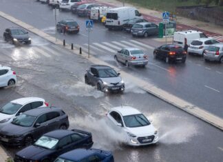 calles anegadas por la lluvia en Valladolid. Leticia Pérez - ICAL
