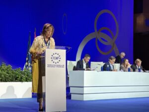 comisión sobre Gobiernos Locales