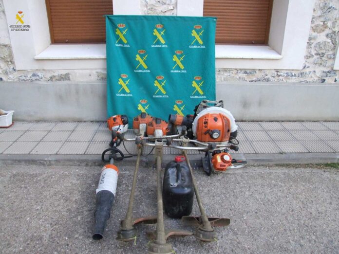 material robado en recueva de la Peña - Guardia Civil