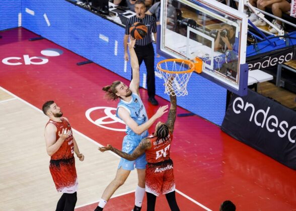 Partido de ACB entre Manresa y Zunder Palencia