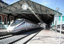 Tren Avant en la estación de Palencia