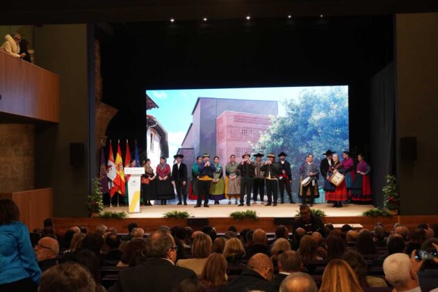 Inauguración del Centro de Artes Escénicas Jorge Manrique de Paredes de Nava - Aida Acitores