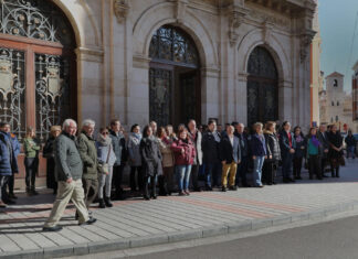 La Diputación de Palencia organiza un minuto de silencio institucional ante el 'Día de la Eliminación de la Violencia contra las Mujeres'.