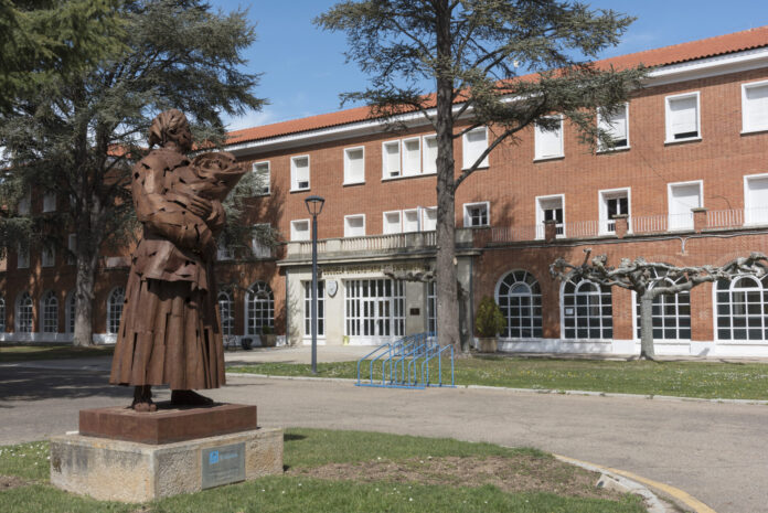 Escuela de Enfermería Dacio Crespo