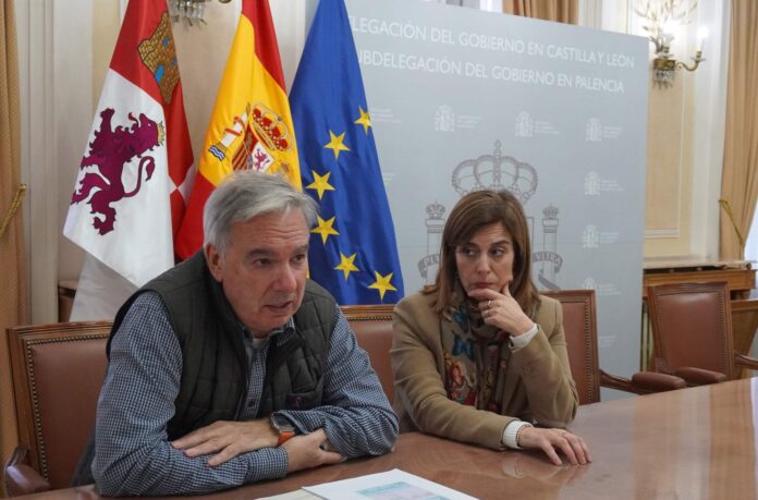 Entrevista con el subdelegado del Gobierno en Palencia, Ángel Domingo Miguel, y la responsable de la unidad de VioGén, Almudena Luis - R. Lagartos