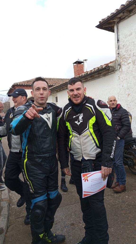 Concentración motera en Buenavista de Valdavia