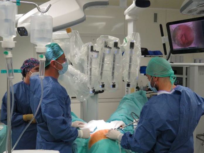 Imagen de una intervención en un hospital privado de Castilla y León. / ICAL