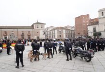 Izado de bandera por el 200 aniversario de la Policía Nacional en Valladolid