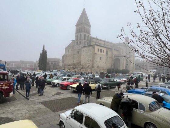 Fiesta de San Sebastián en Paredes de Nava - Encuentro de Coches Clásicos y Festejos Taurinos