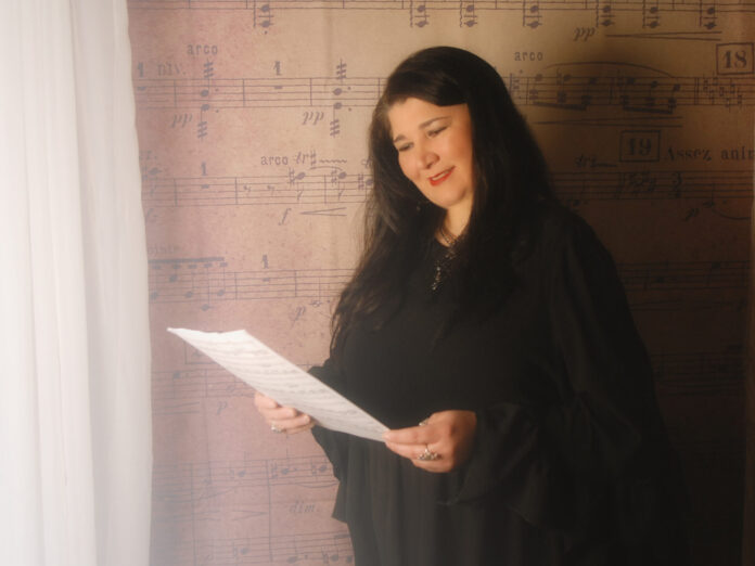 Ana Clara soprano