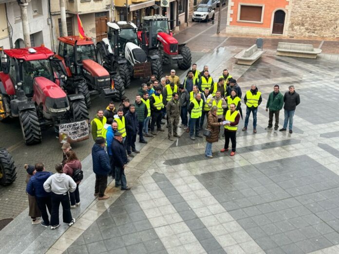 Manifestación por los derechos agrícolas y ganaderos en Baltanás