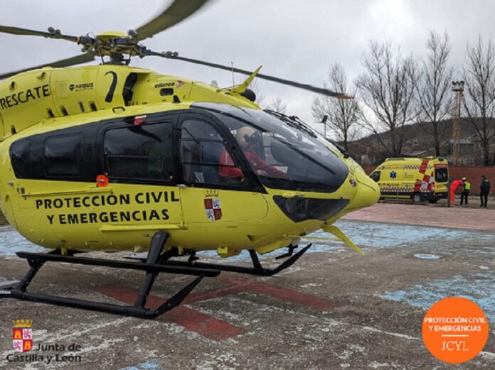 EL GRUPO DE RESCATE DE LA JUNTA DE CASTILLA Y LEÓN AUXILIA A UNA MONTAÑERA HERIDA EN LA MONTAÑA PALENTINA