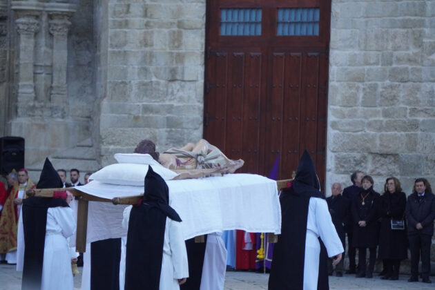 Semana Santa Palencia - Viernes Santo - Función del Descendimiento y Procesión del Santo Entierro 2024. A. Acitores