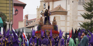 Viernes Santo en Palencia - Nazarenos
