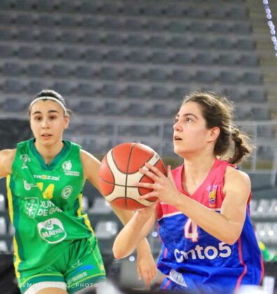 Fotos del partido de baloncesto entre CANTO 5 Filipenses y C.B Arxi