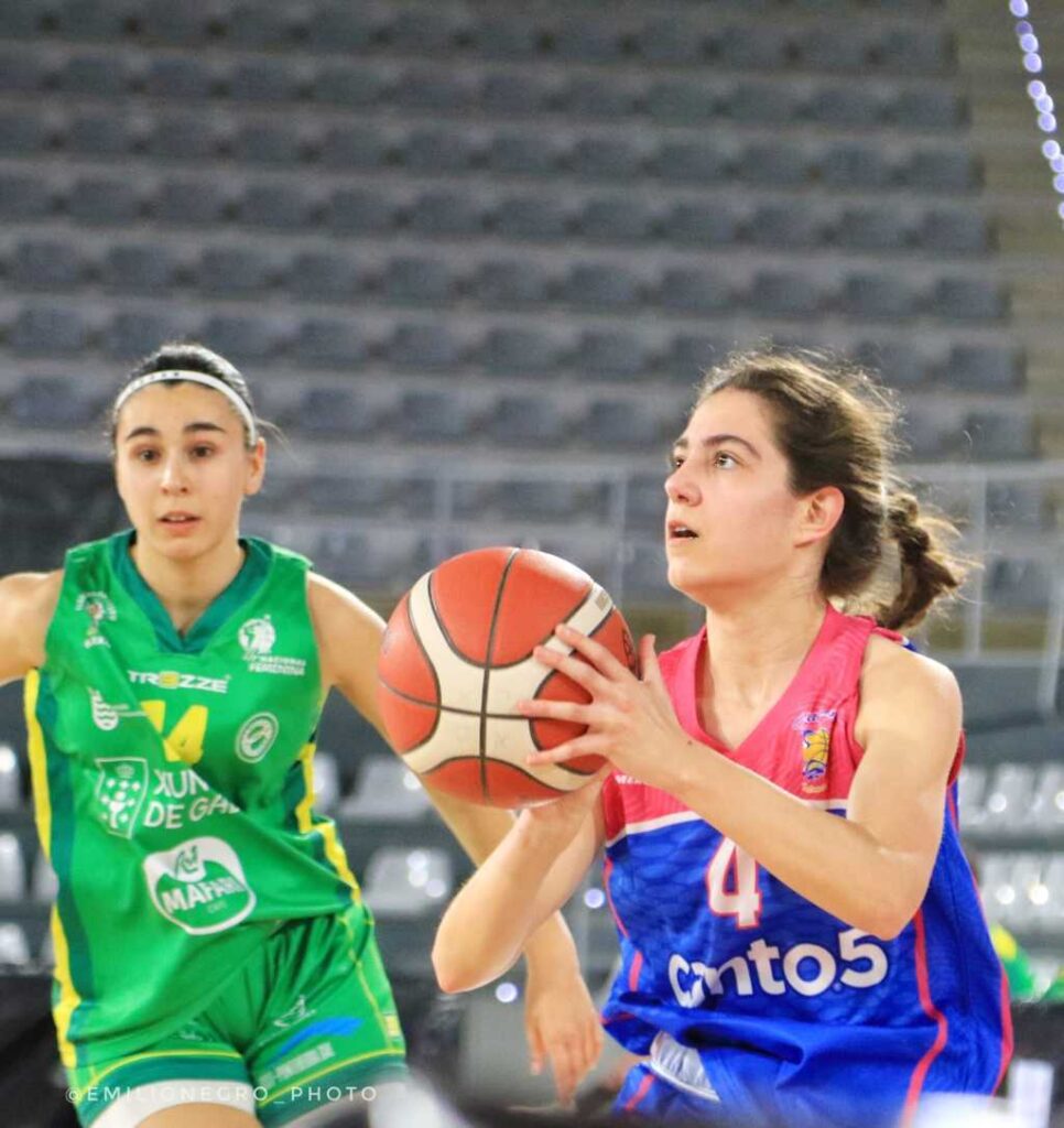 Fotos del partido de baloncesto entre CANTO 5 Filipenses y C.B Arxi